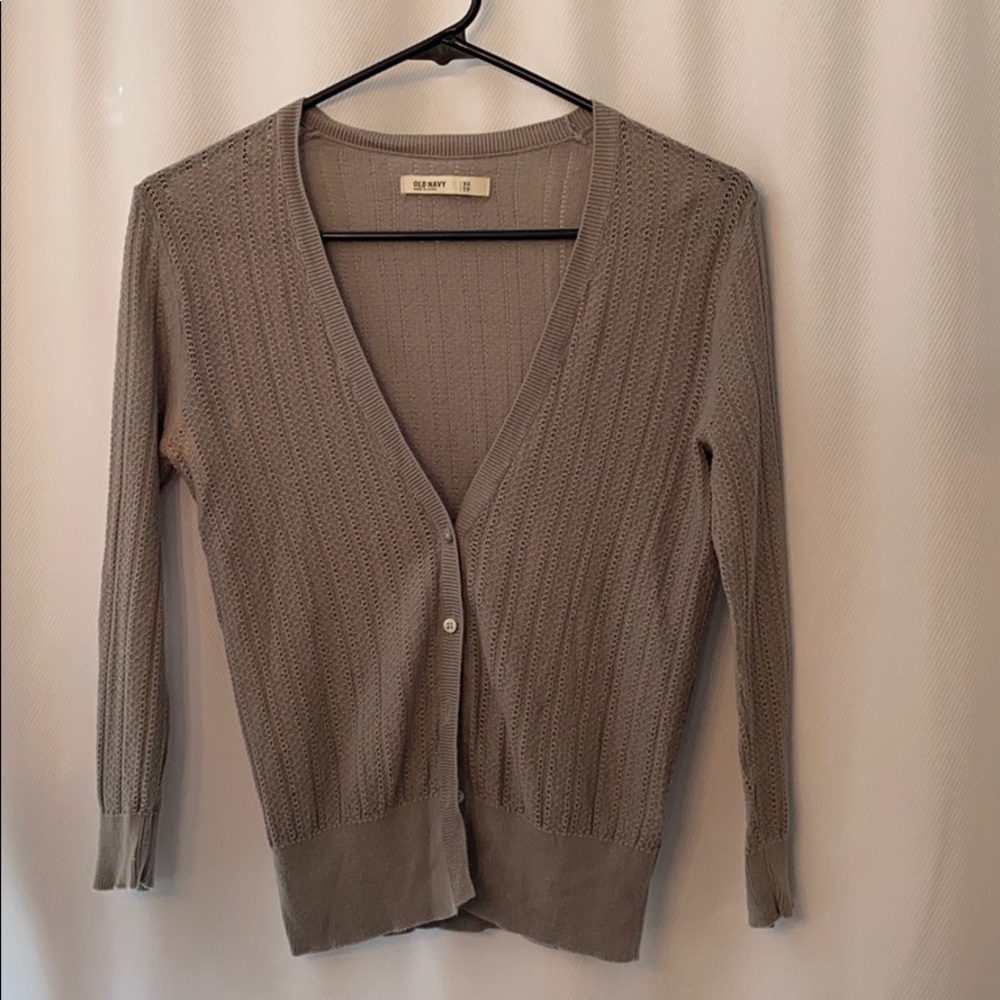 Knit three quarter sleeve cardigan